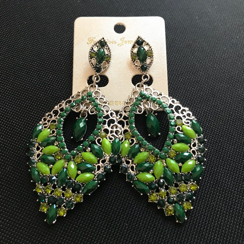 NEW Fashion Earrings